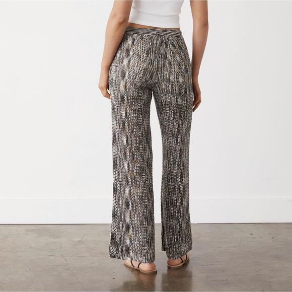 NEW MONROW space-dye crochet wide leg pant in pecan multi - Picture 4 of 4